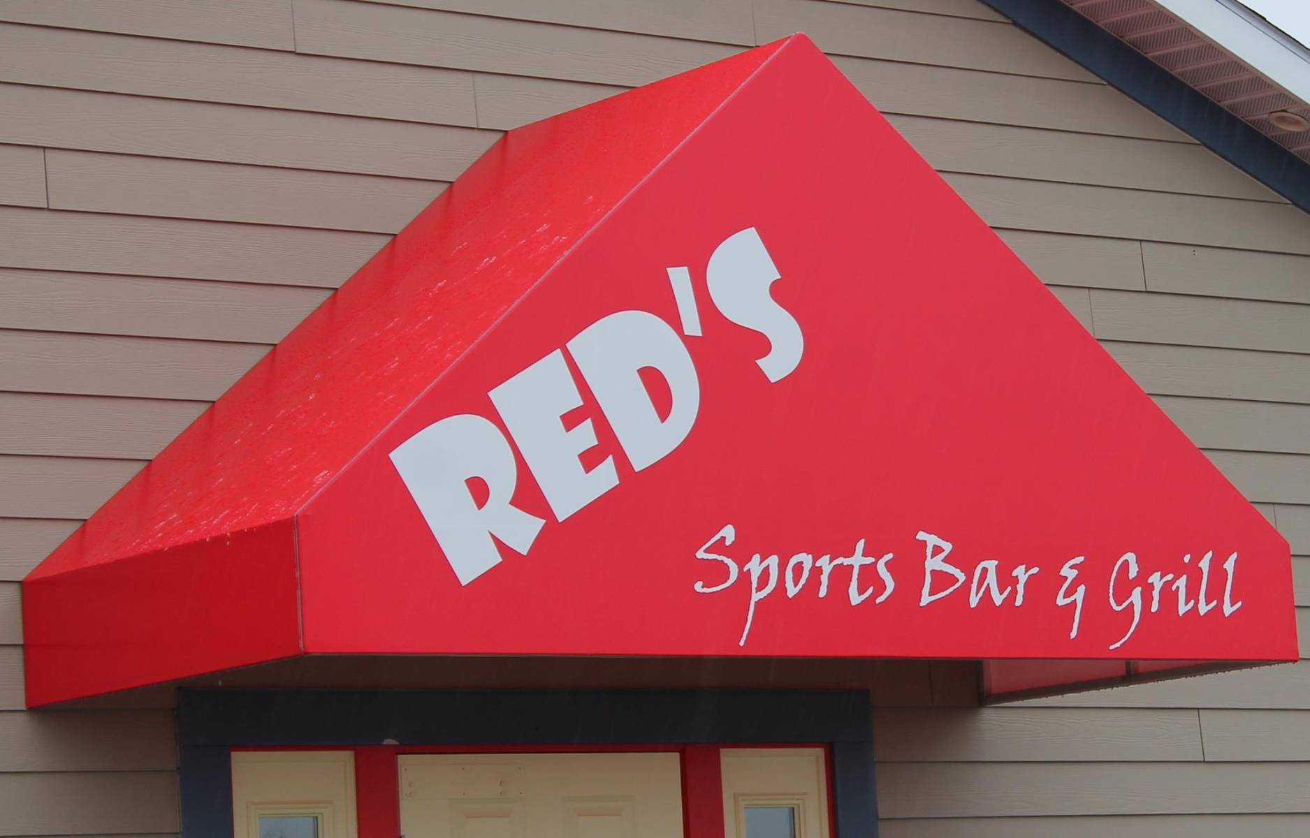 Red’s Sports Bar And Grill – Middleville